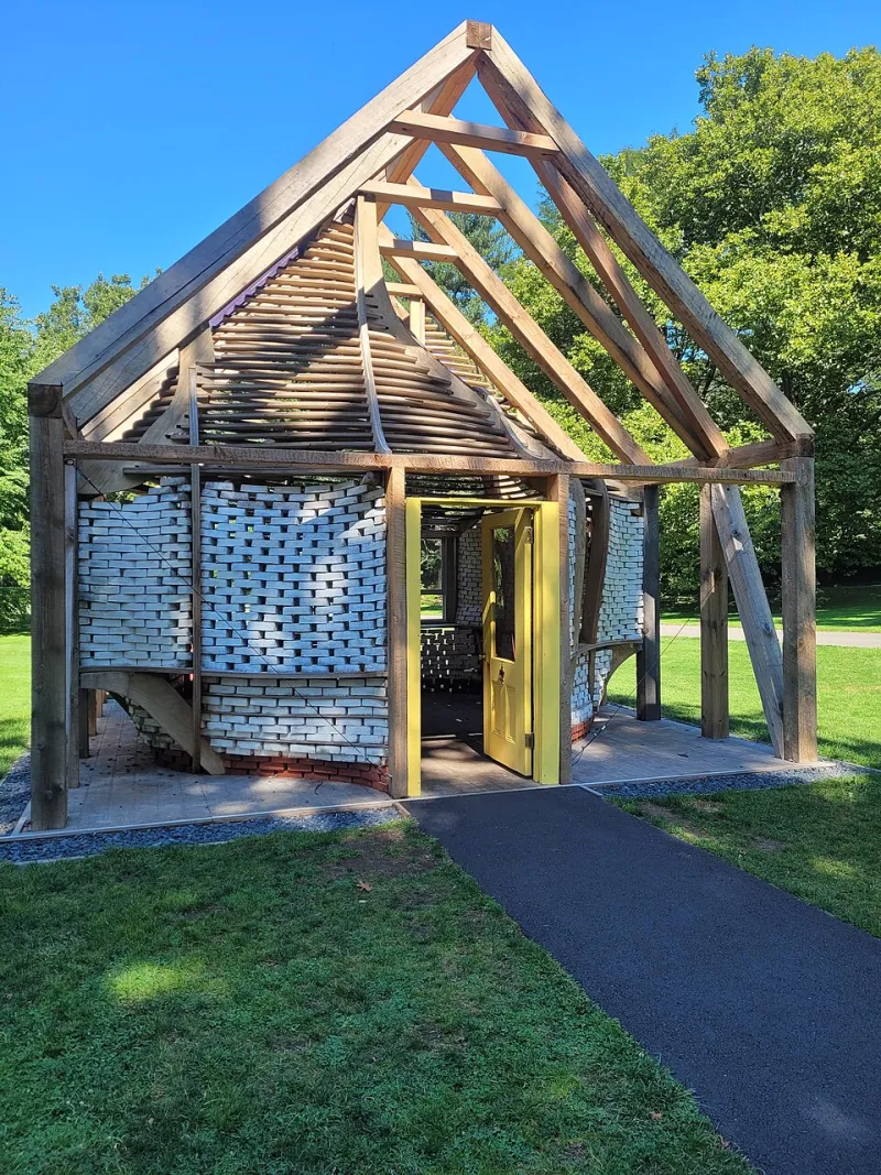 Grown, Not Made: The Fungal Building Material That Could Quietly Displace Styrofoam From American Homes